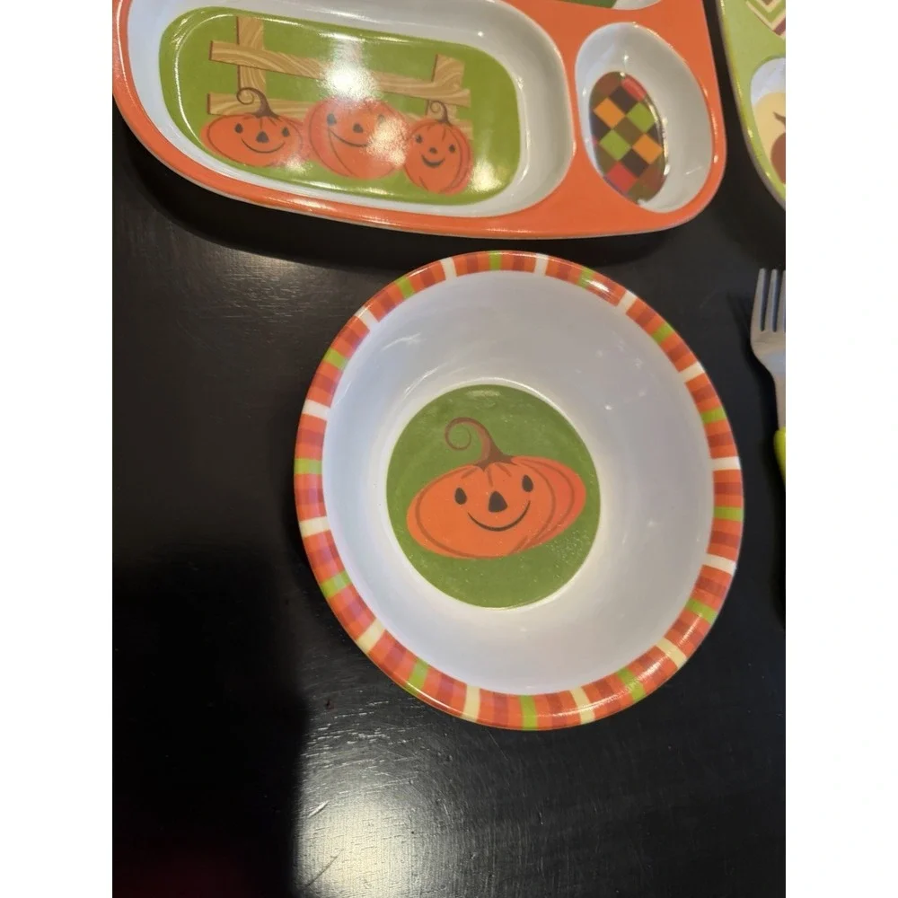 Horizon Group Usa plates bowl